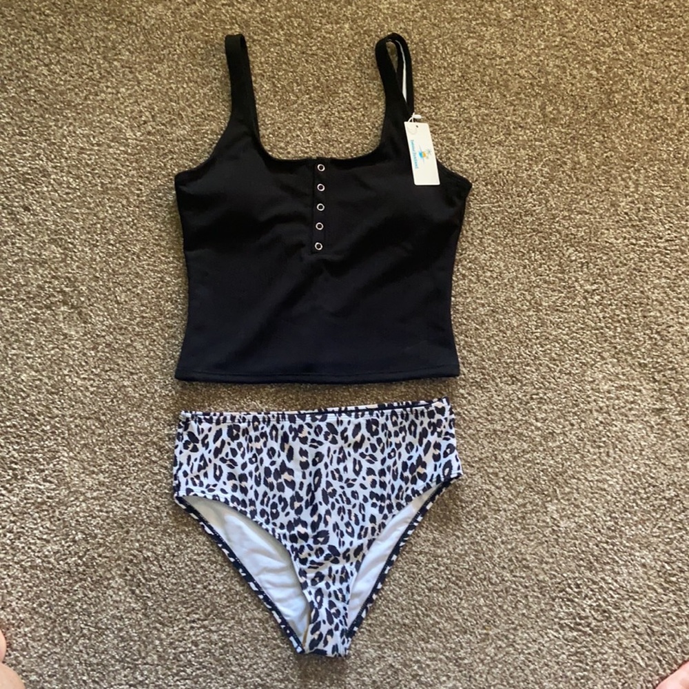 Women’s Beachsissi black & white tankini